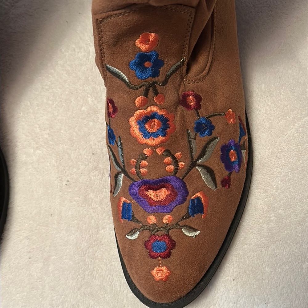 Mudd Brown Embroidered Ankle Booties - Picture 6 of 11